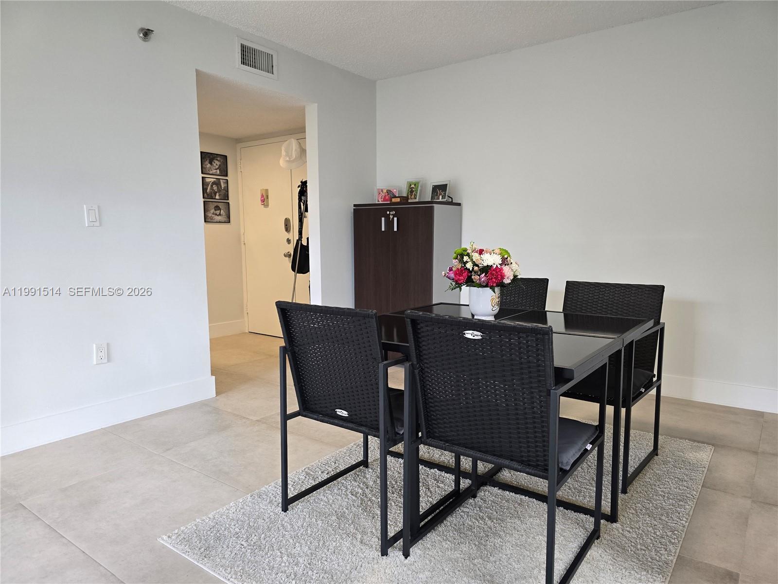 GREYNOLDS PARK CLUB CONDO - Residential