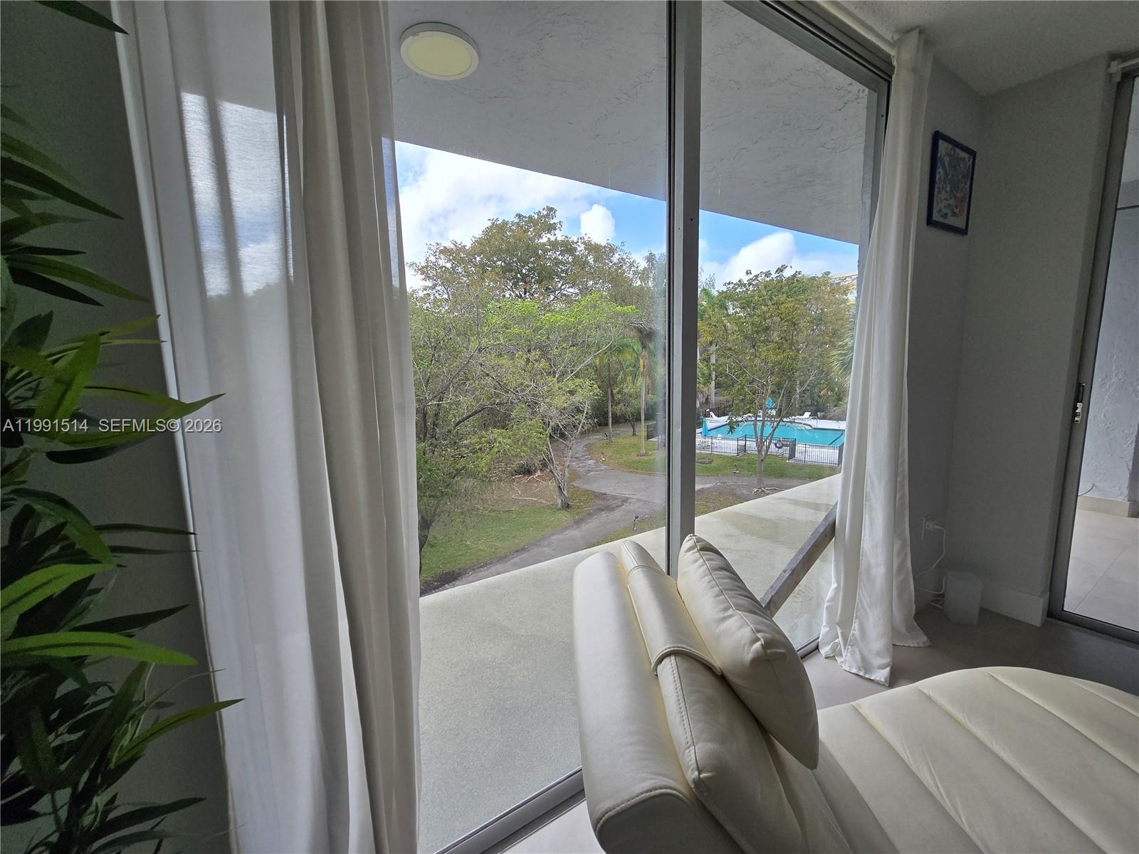 GREYNOLDS PARK CLUB CONDO - Residential