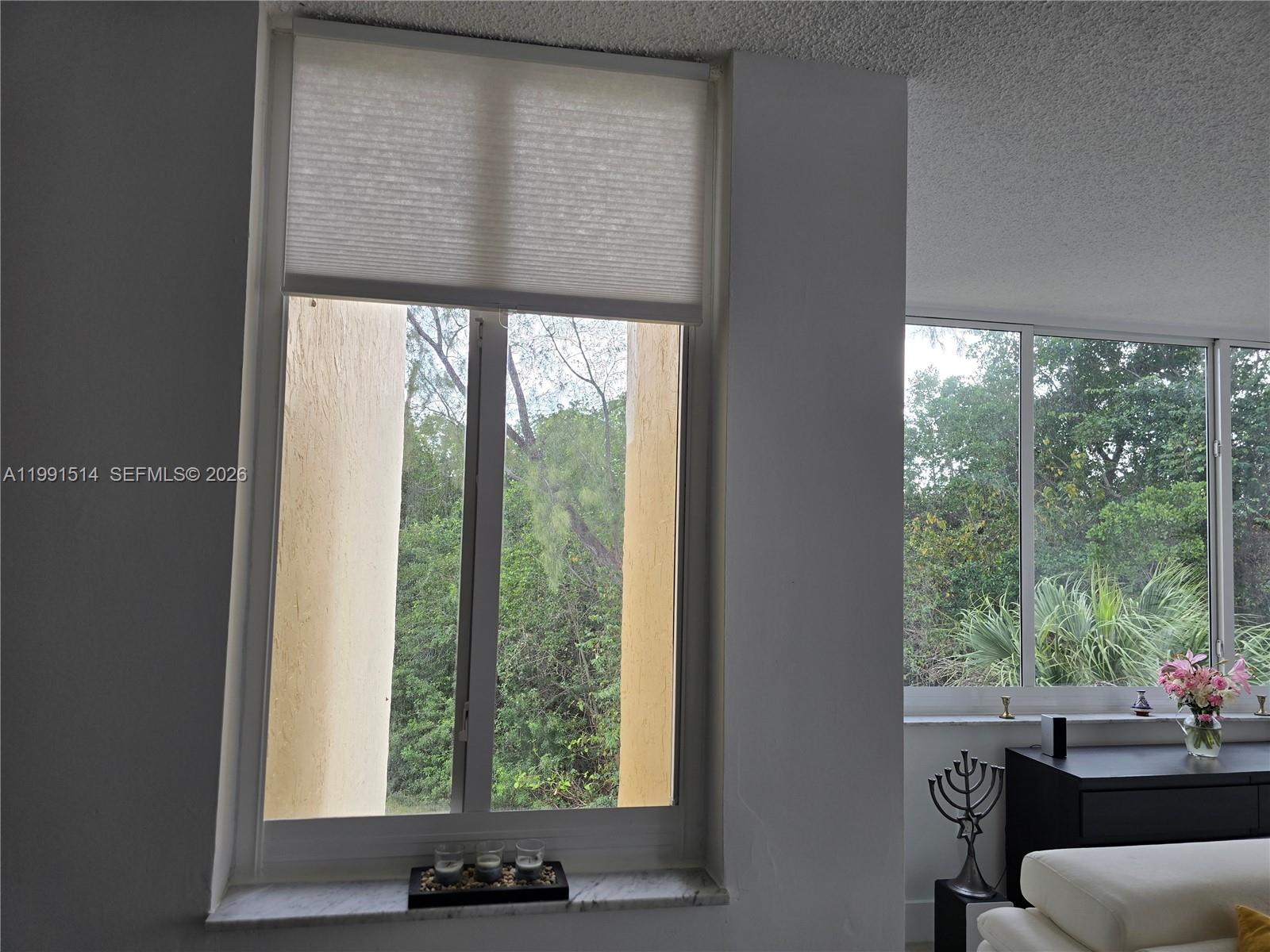 View photos, virtual tours, details... 17890 W Dixie Hwy 307