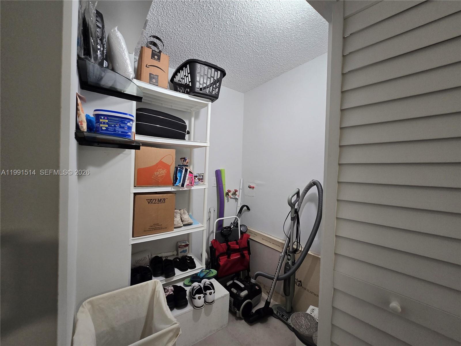 GREYNOLDS PARK CLUB CONDO - Residential