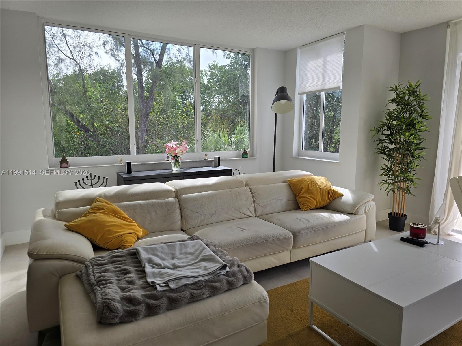 GREYNOLDS PARK CLUB CONDO - Residential