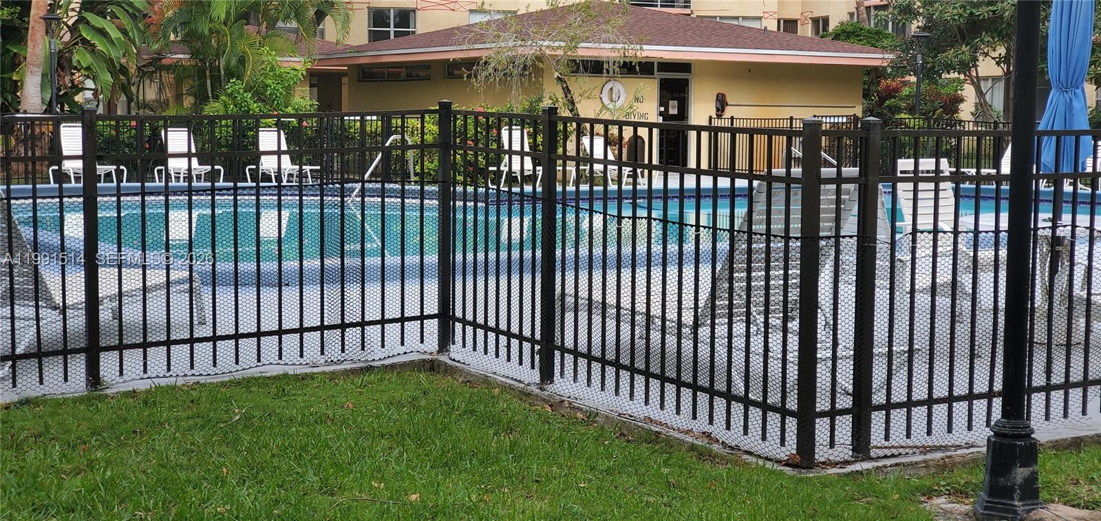 GREYNOLDS PARK CLUB CONDO - Residential