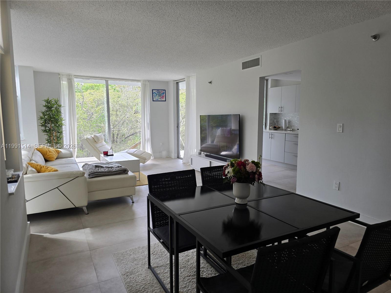 GREYNOLDS PARK CLUB CONDO - Residential