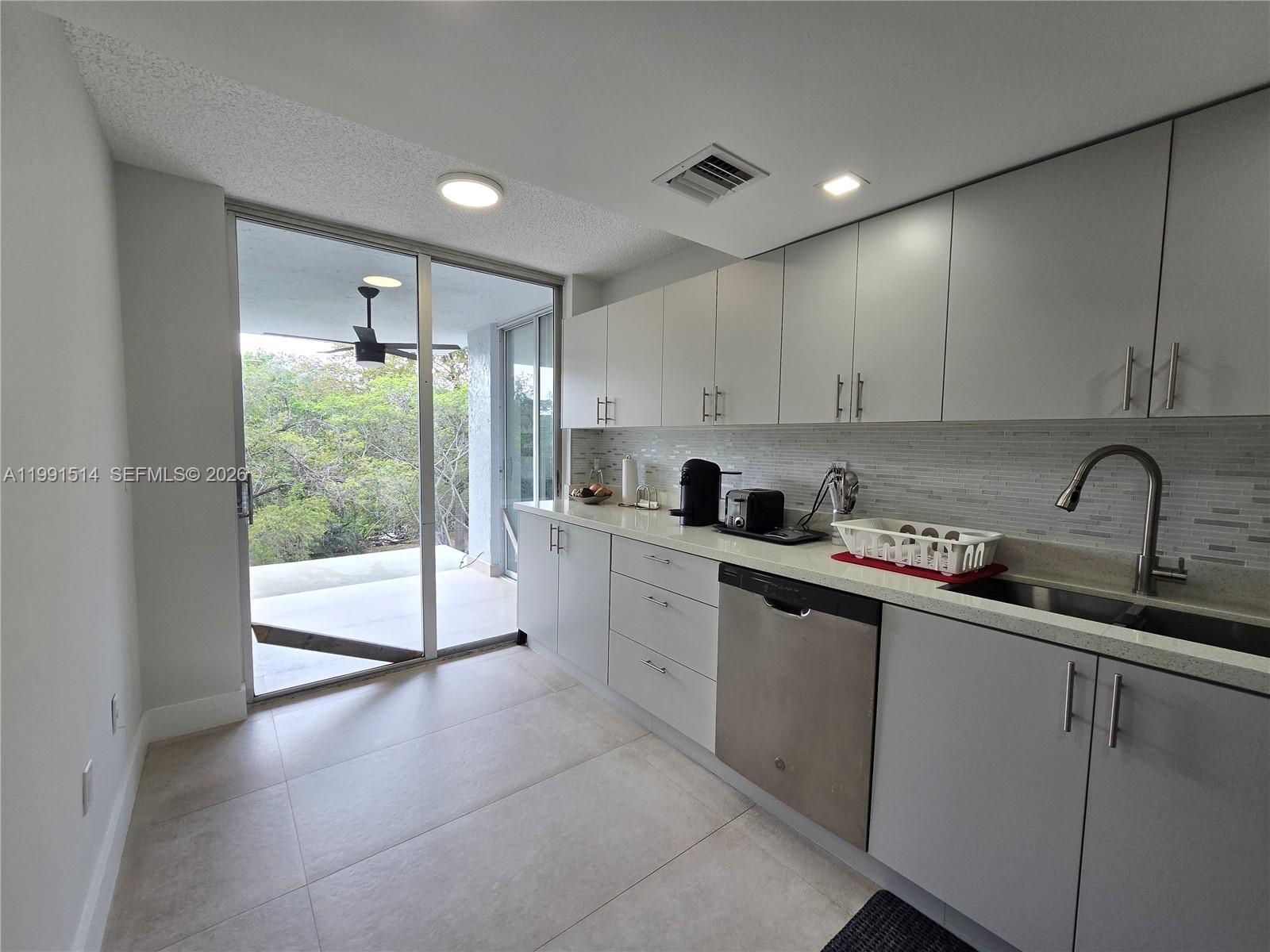 GREYNOLDS PARK CLUB CONDO - Residential