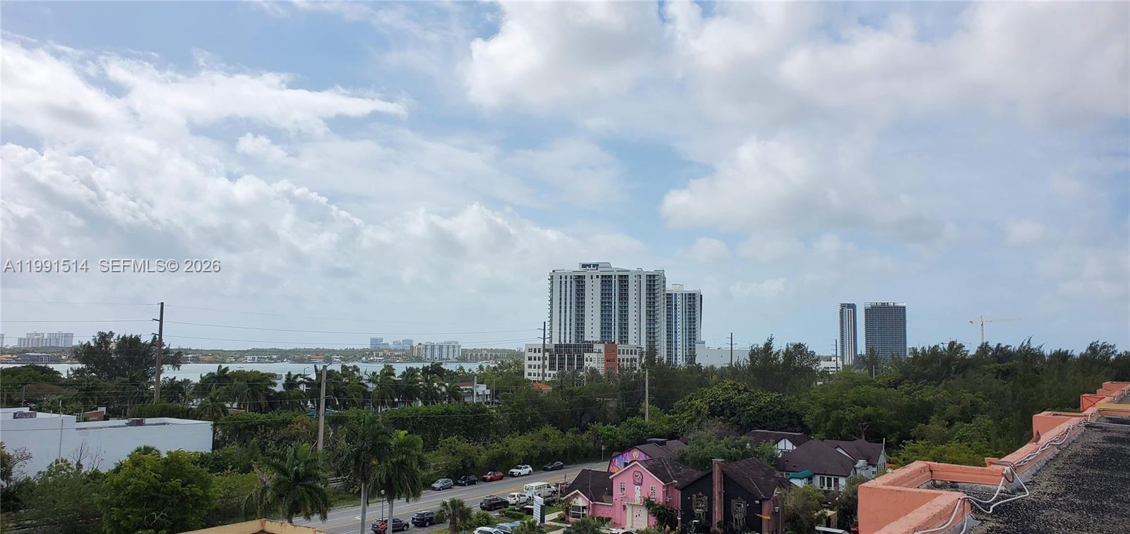 GREYNOLDS PARK CLUB CONDO - Residential