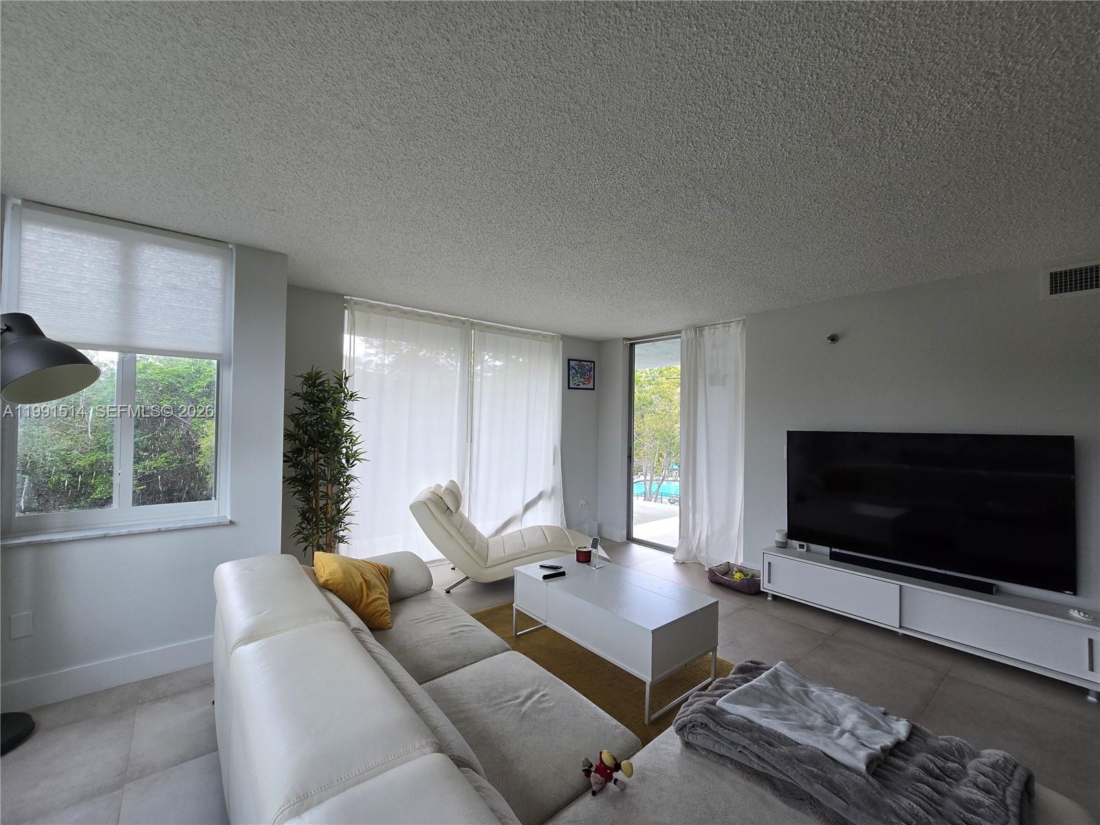 GREYNOLDS PARK CLUB CONDO - Residential