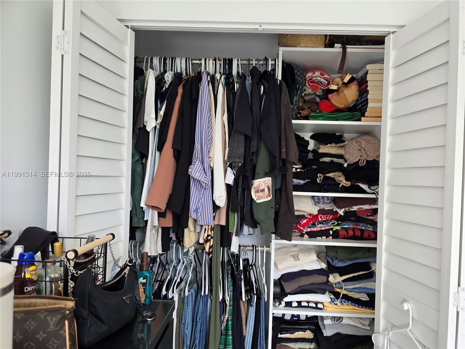 GREYNOLDS PARK CLUB CONDO - Residential