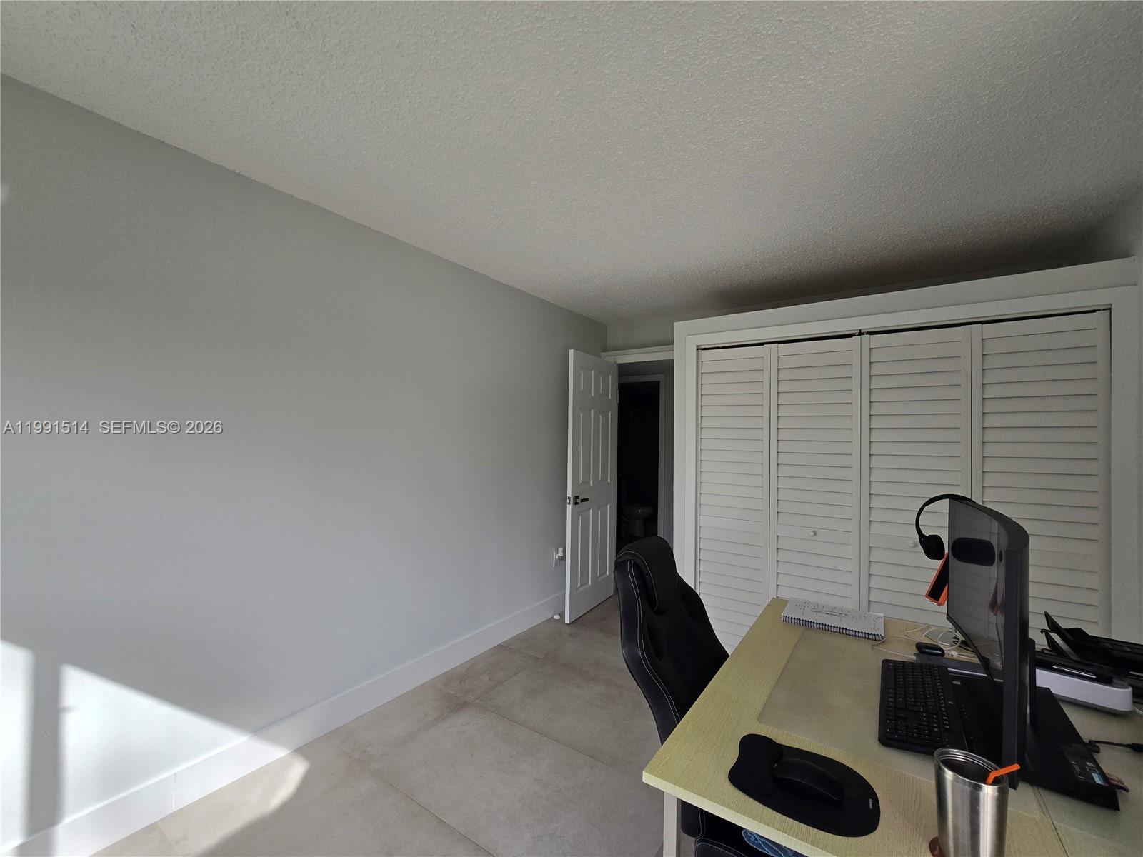 GREYNOLDS PARK CLUB CONDO - Residential