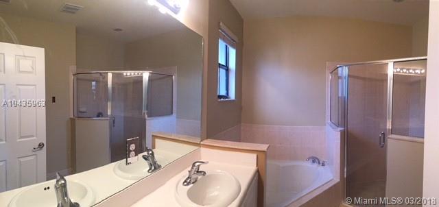 SILVER PALM EAST SEC THRE - Residential