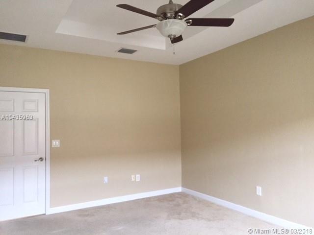 SILVER PALM EAST SEC THRE - Residential