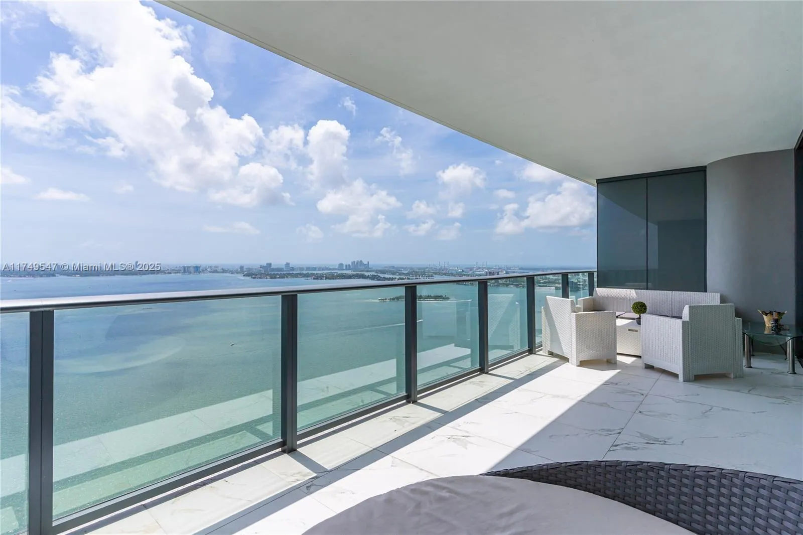 Miami, Florida 33137, United States, 1 Bedroom Bedrooms, ,2 BathroomsBathrooms,Residential,Active,607 Miami, Florida 33137, United States, 1 Bedroom Bedrooms, ,2 BathroomsBathrooms,Residential,Active,607