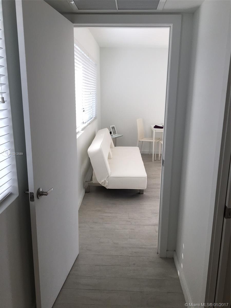 ERIKA SOBE - Residential Lease