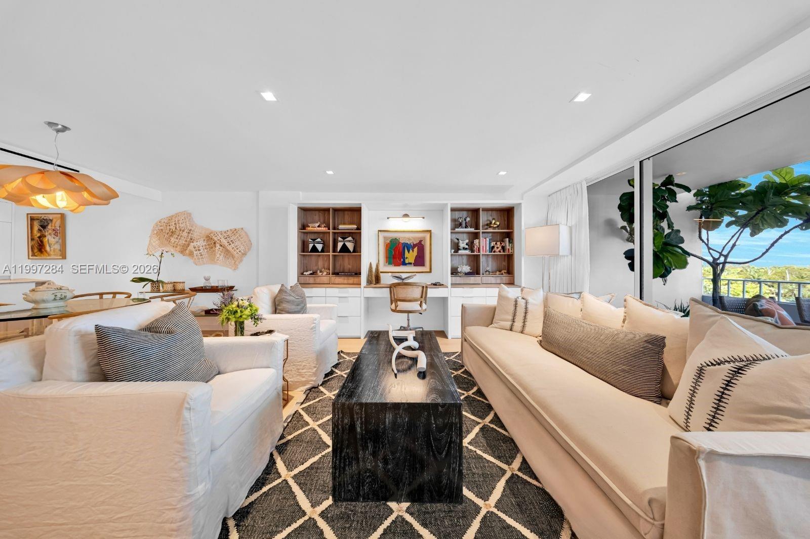 199 Ocean Lane Dr 602