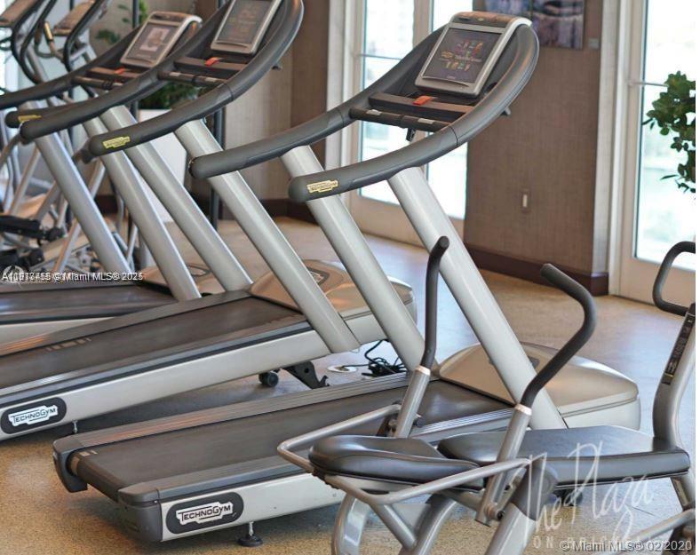 THE PLAZA 901 BRICKELL CO - Residential Lease