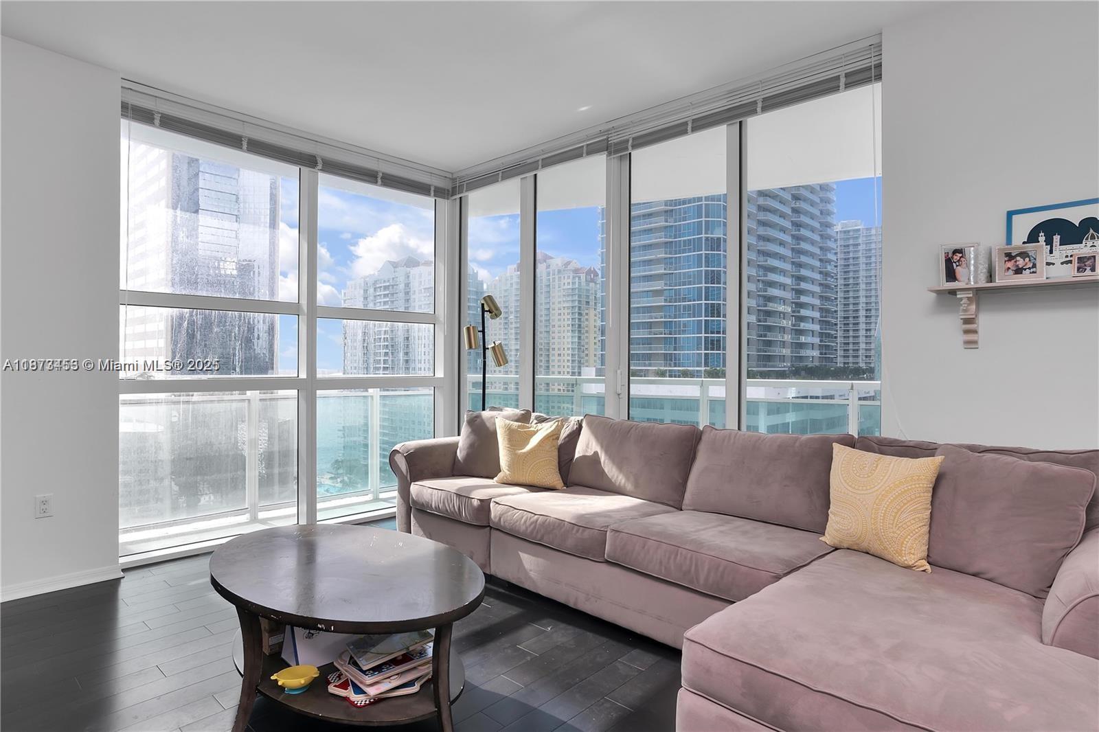 THE PLAZA 901 BRICKELL CO - Residential Lease
