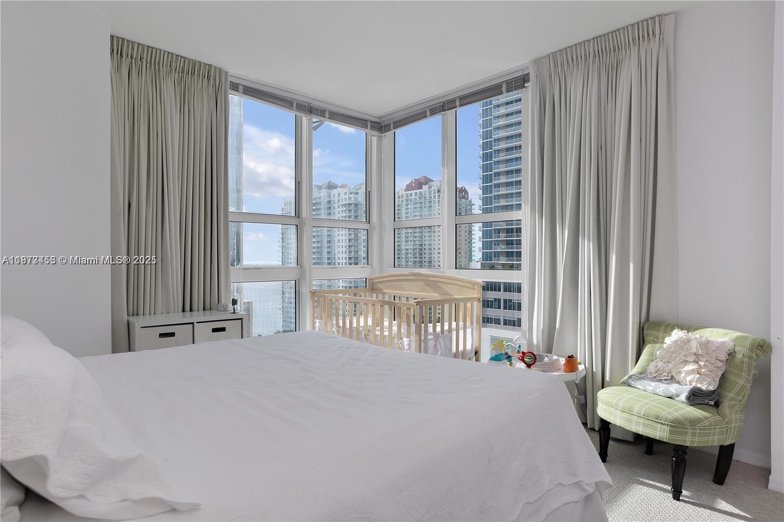 THE PLAZA 901 BRICKELL CO - Residential Lease