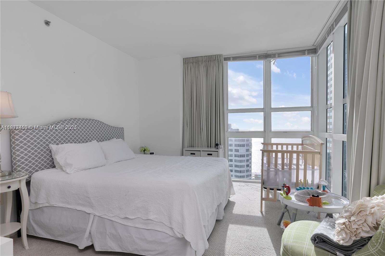 THE PLAZA 901 BRICKELL CO - Residential Lease