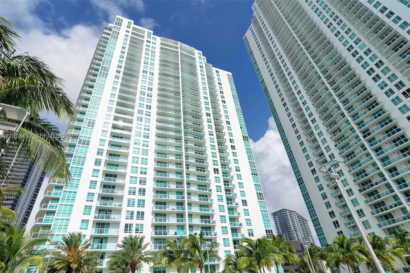 951 Brickell Ave 2010
