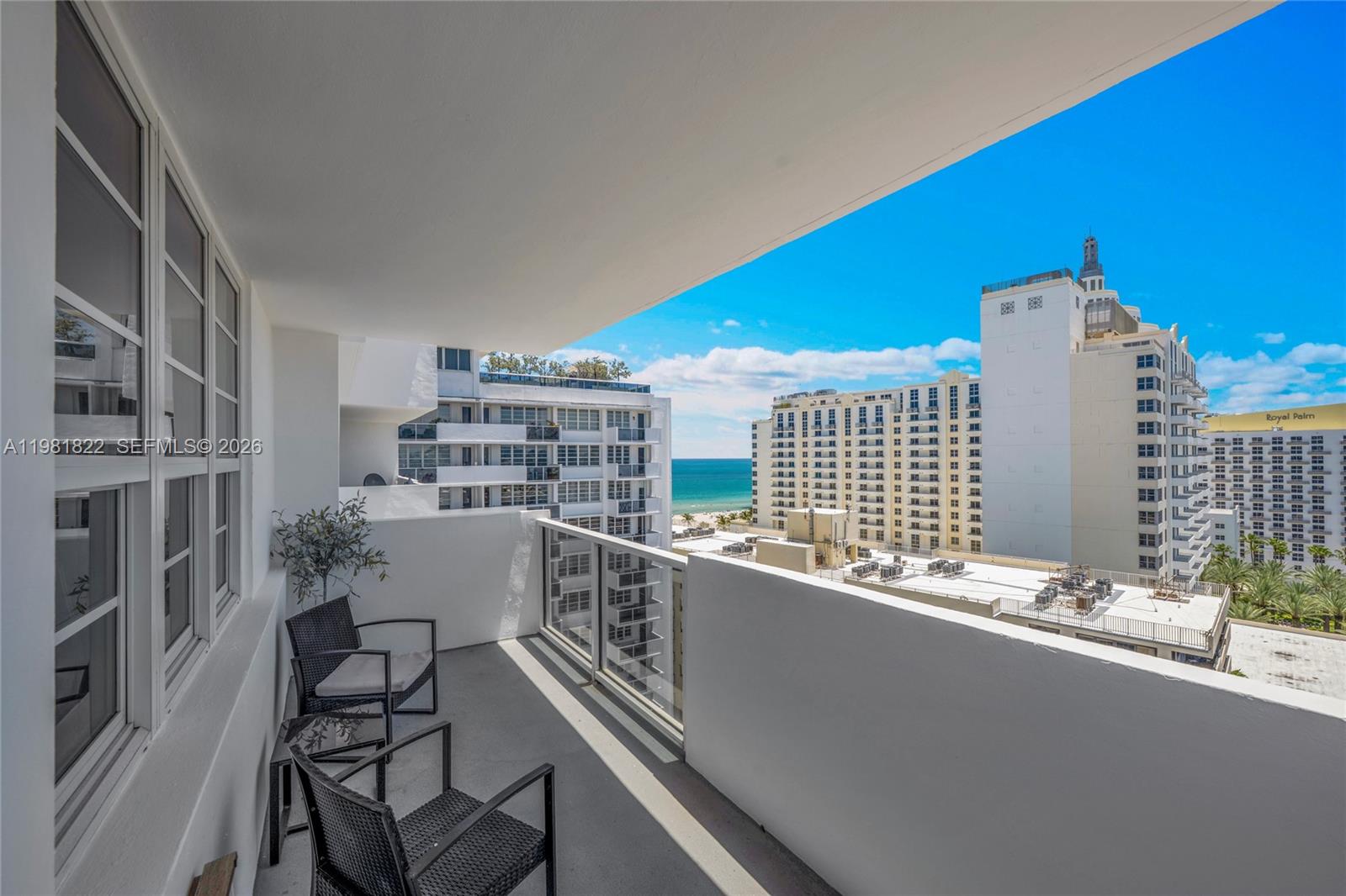 THE DECOPLAGE CONDO - Residential