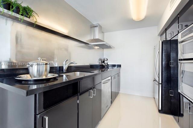 THE DECOPLAGE CONDO - Residential