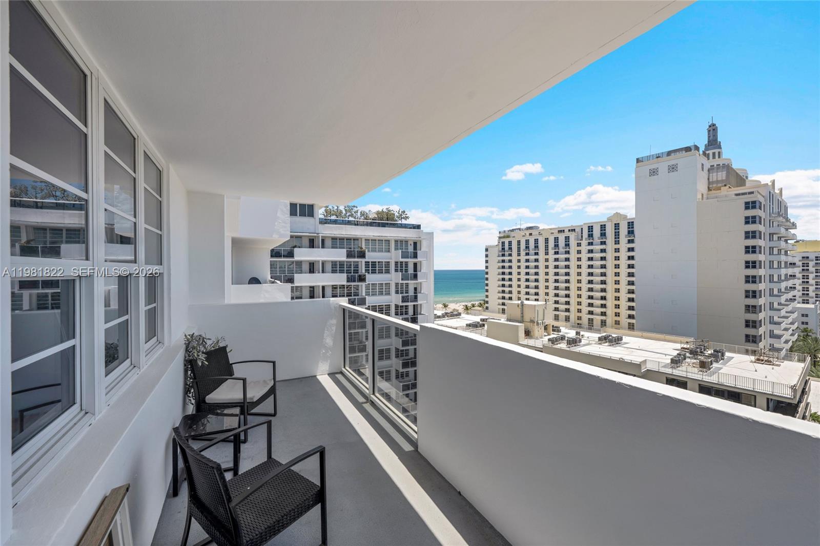 THE DECOPLAGE CONDO - Residential