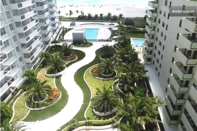 THE DECOPLAGE CONDO - Residential