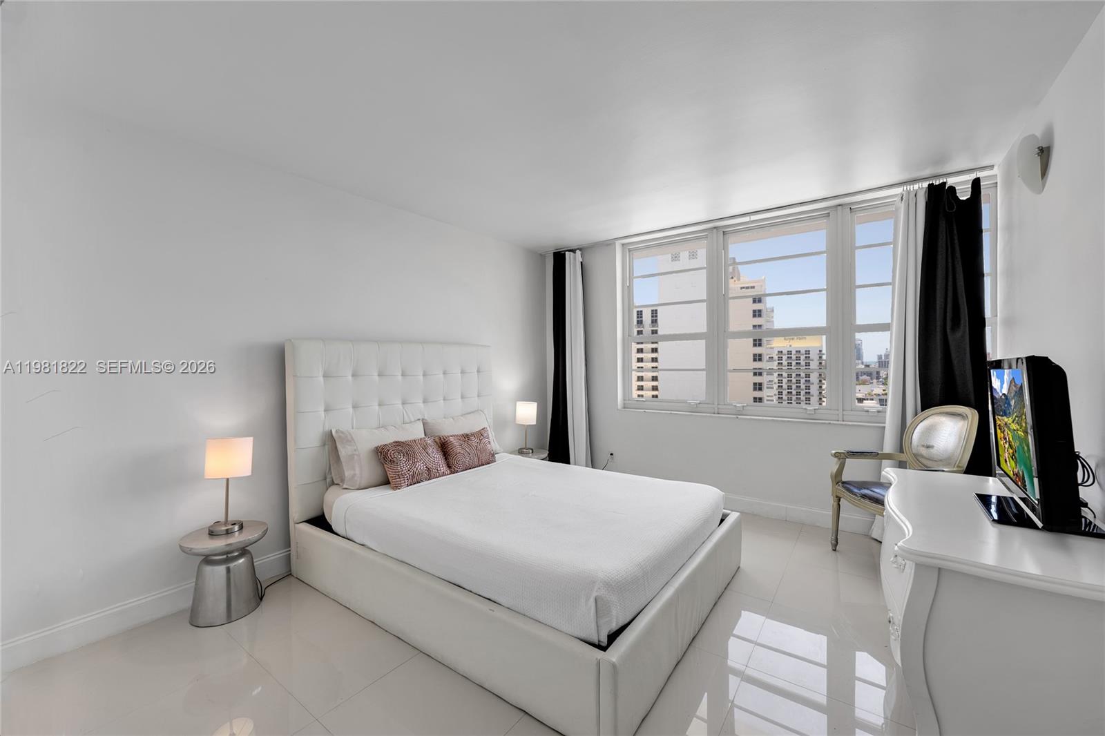 THE DECOPLAGE CONDO - Residential