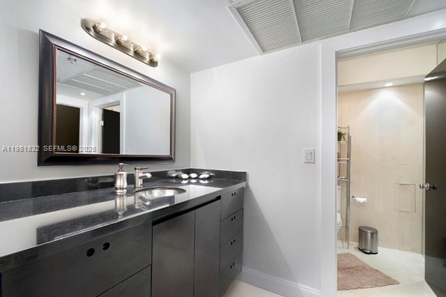 THE DECOPLAGE CONDO - Residential