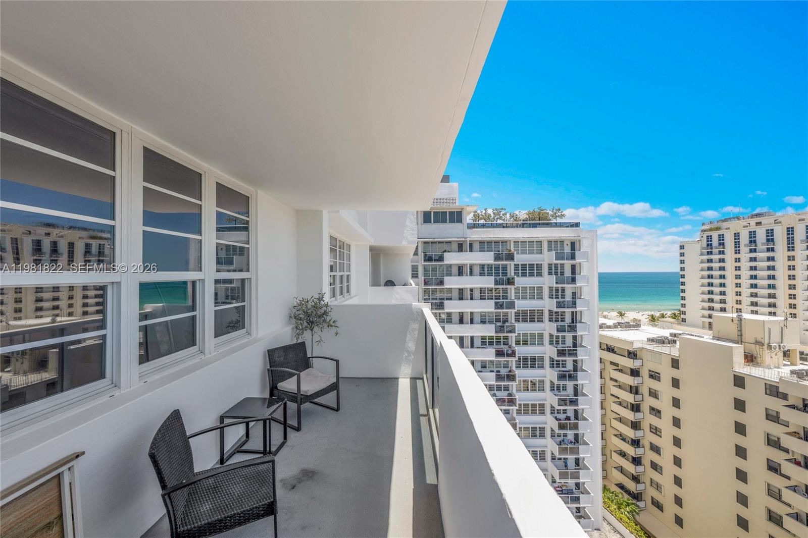 THE DECOPLAGE CONDO - Residential