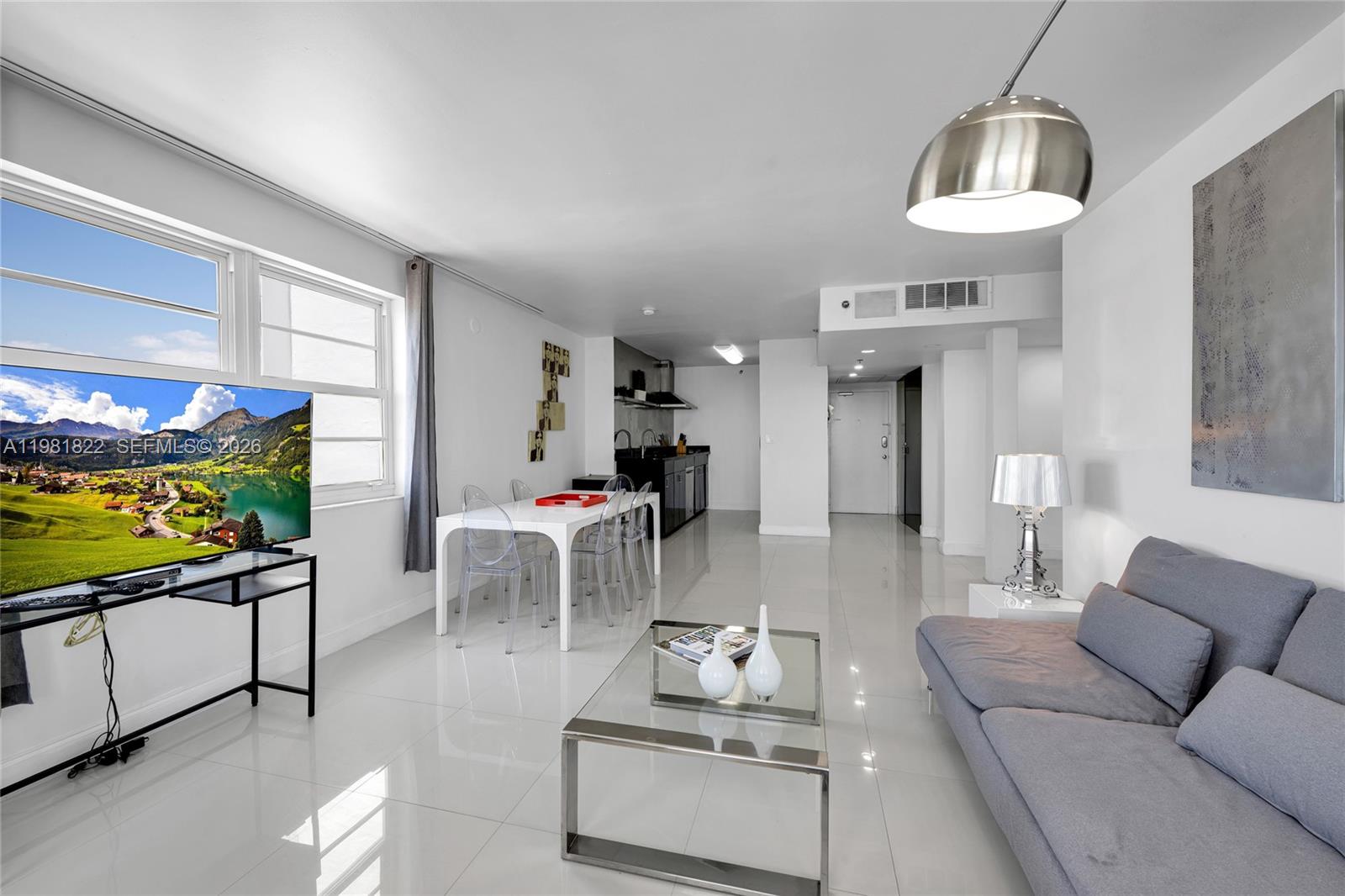 THE DECOPLAGE CONDO - Residential