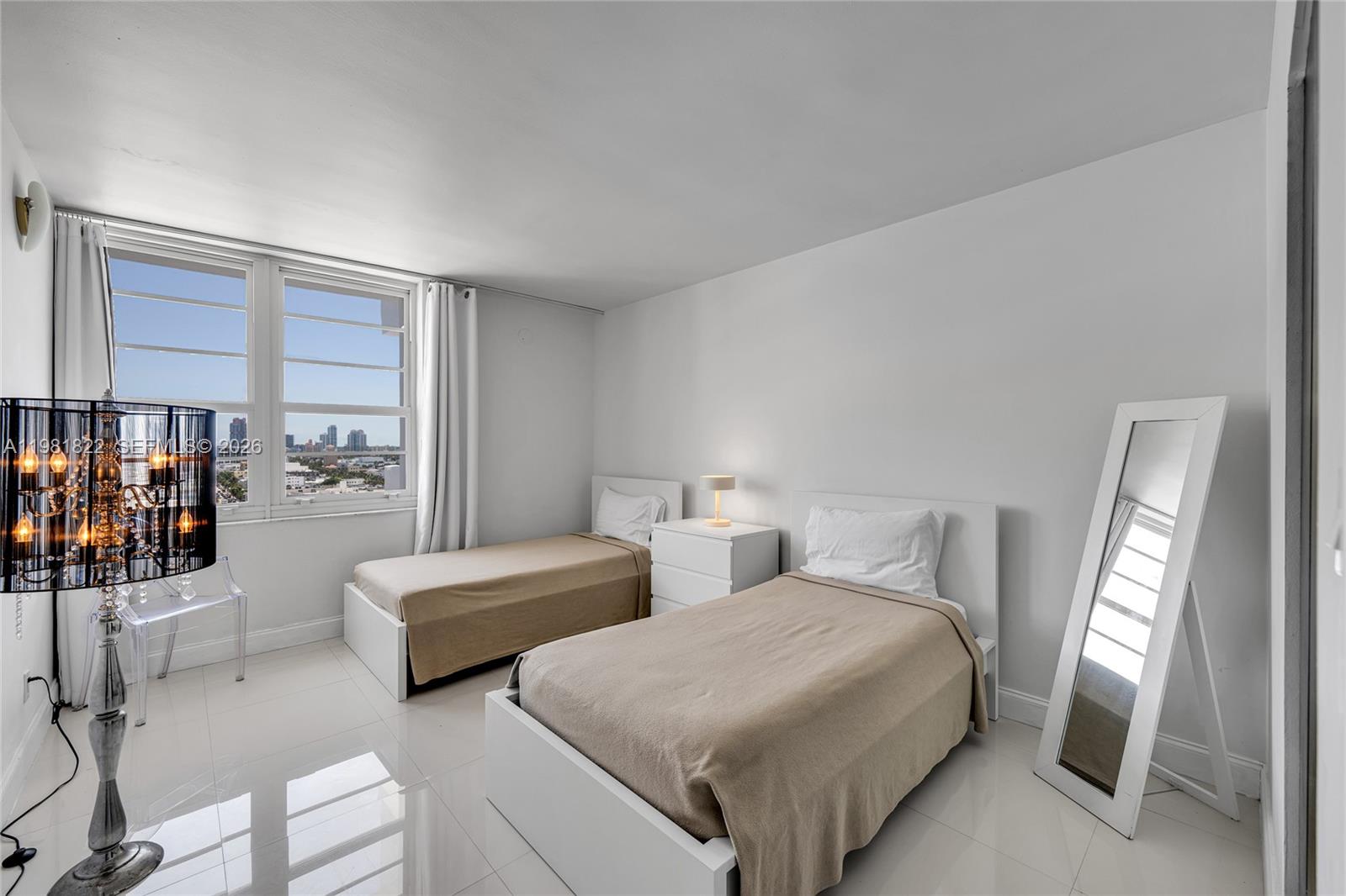 THE DECOPLAGE CONDO - Residential