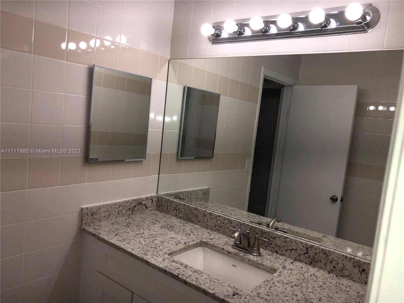 BANYAN ESTATES - Residential