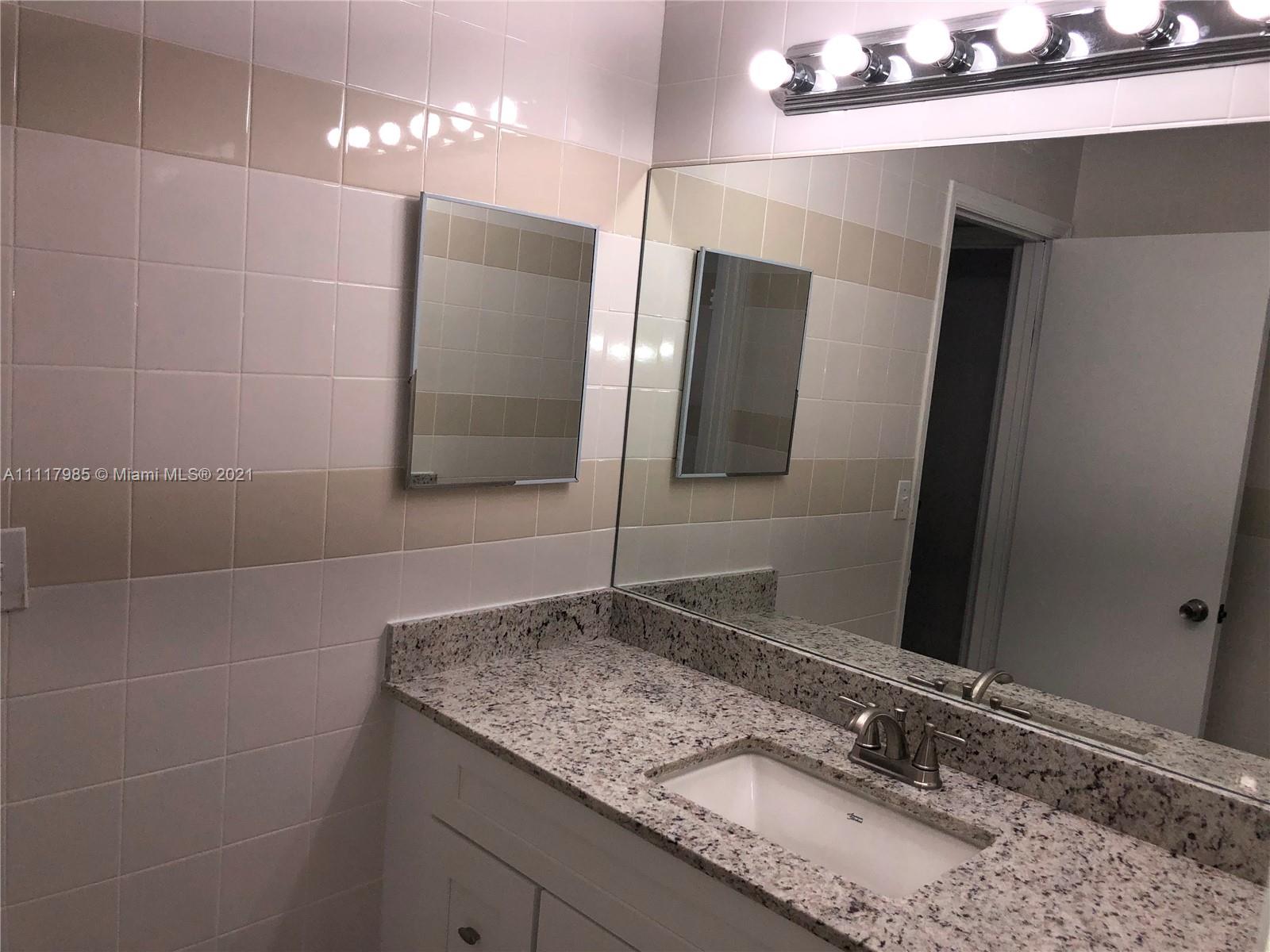 BANYAN ESTATES - Residential