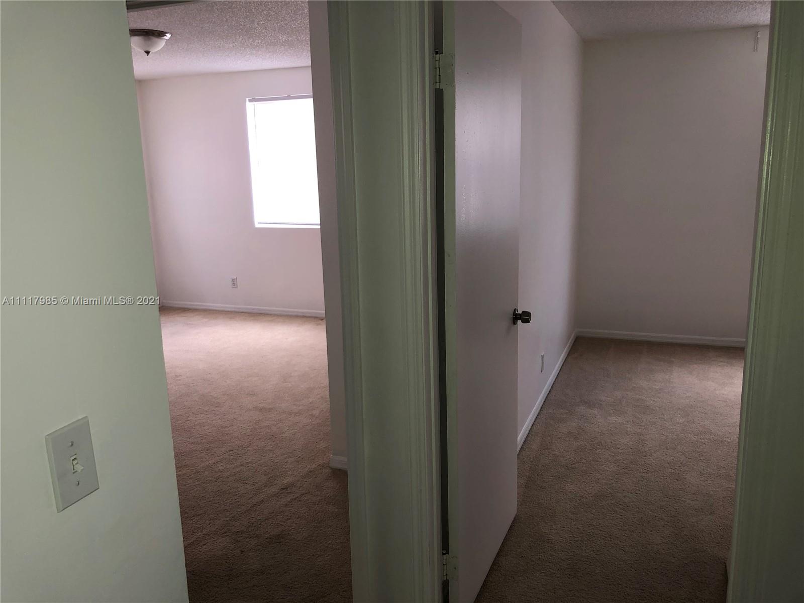 BANYAN ESTATES - Residential