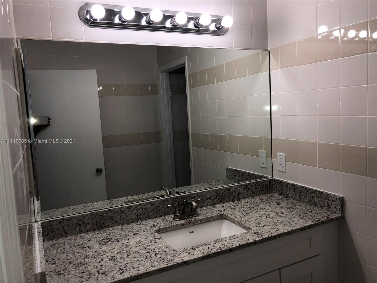 BANYAN ESTATES - Residential