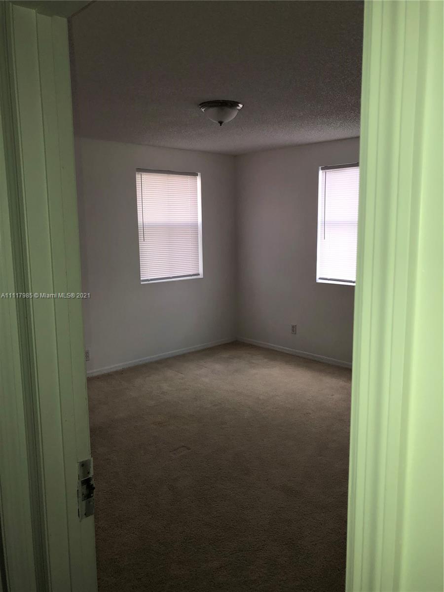 BANYAN ESTATES - Residential