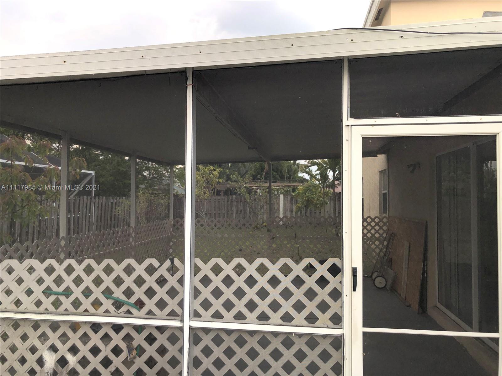 BANYAN ESTATES - Residential