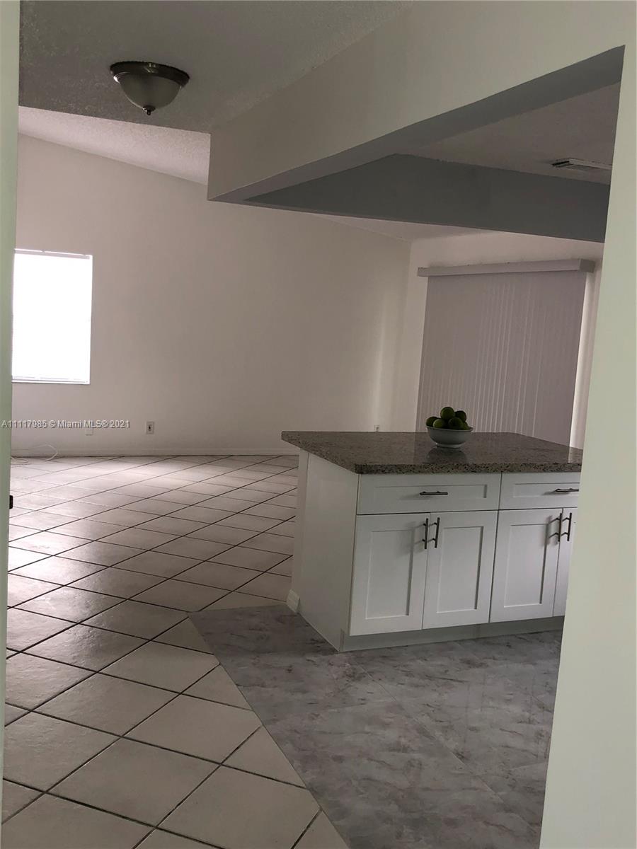 BANYAN ESTATES - Residential