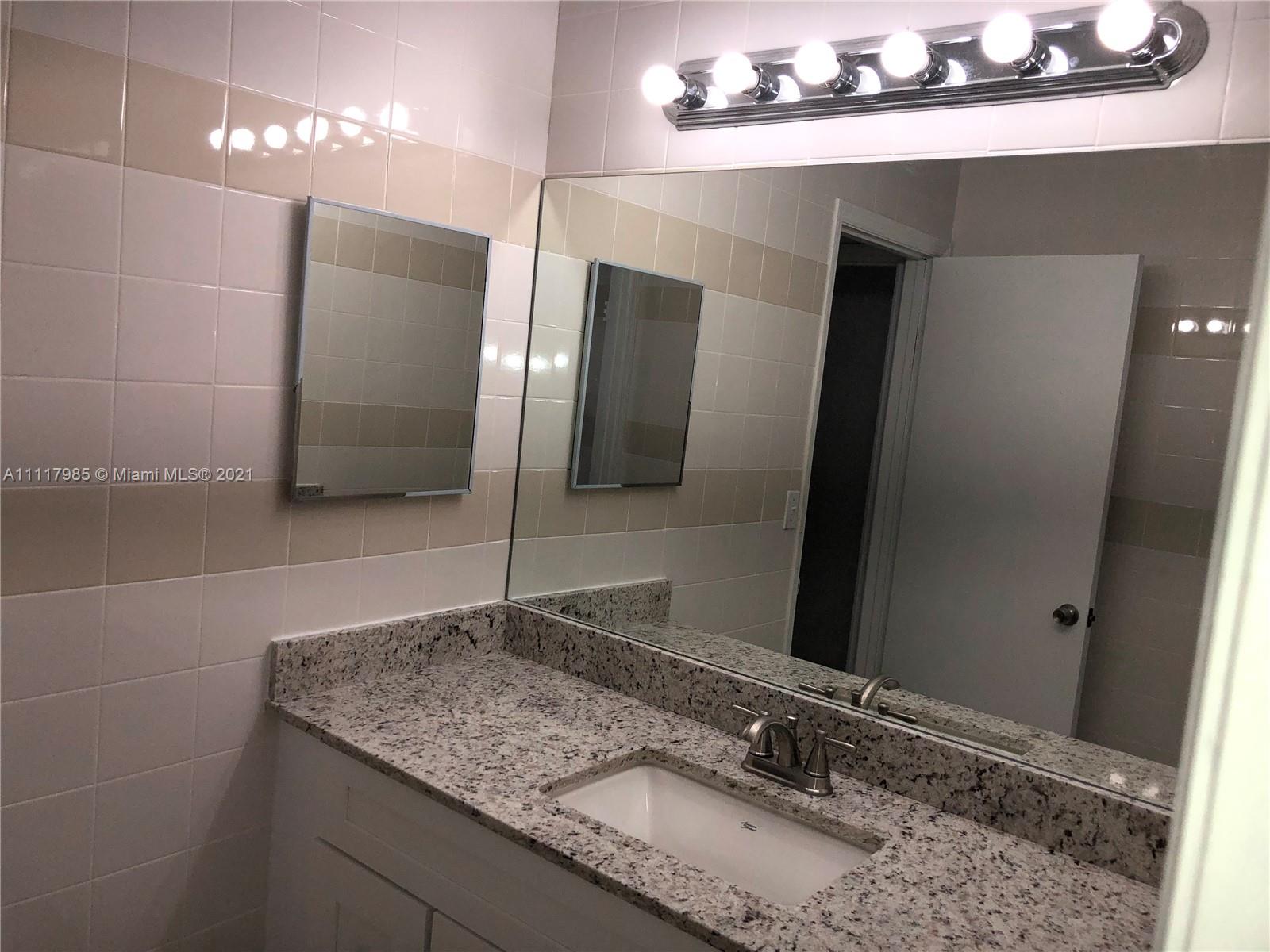 BANYAN ESTATES - Residential