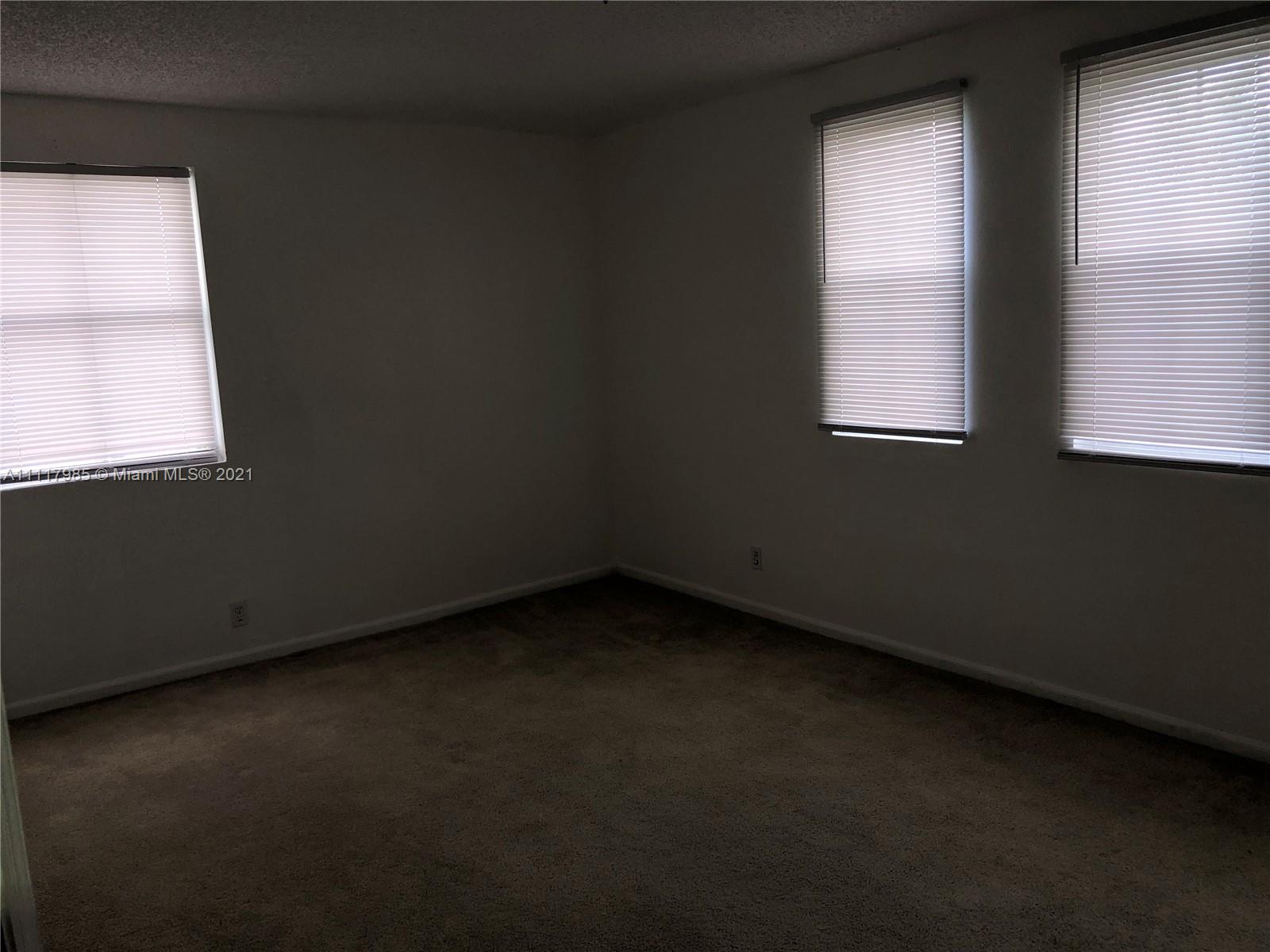 BANYAN ESTATES - Residential