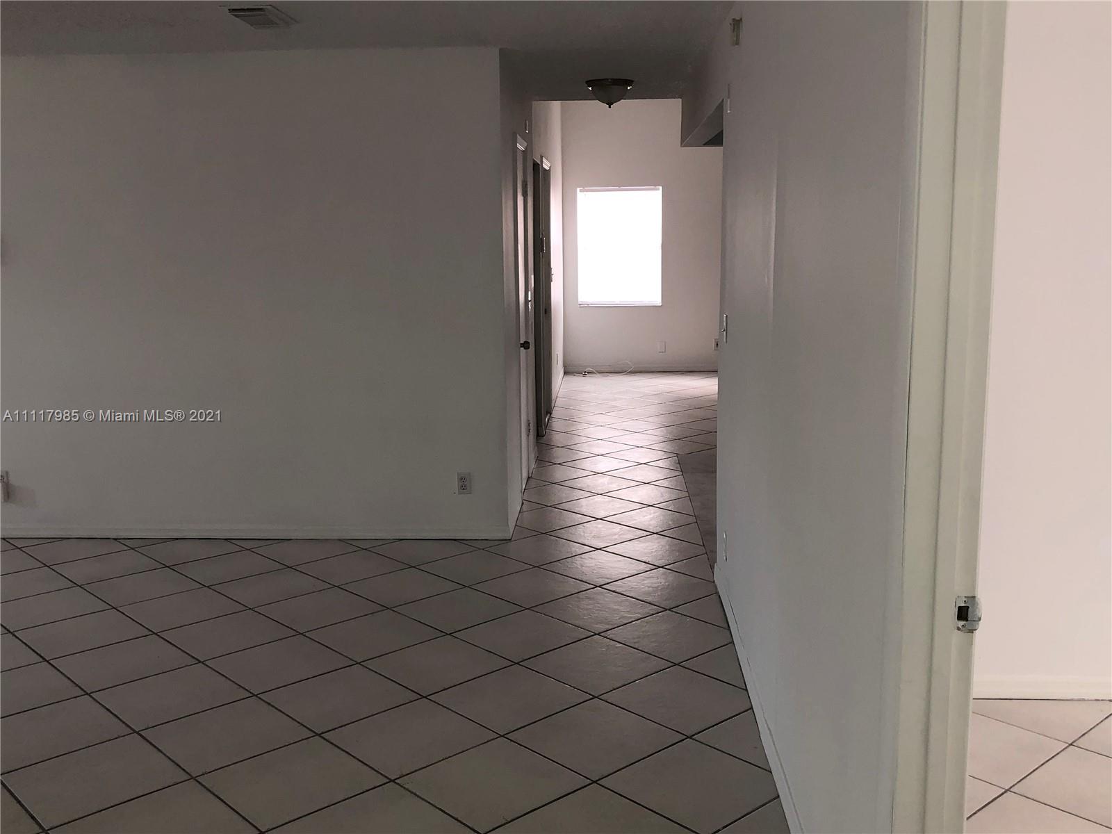 BANYAN ESTATES - Residential