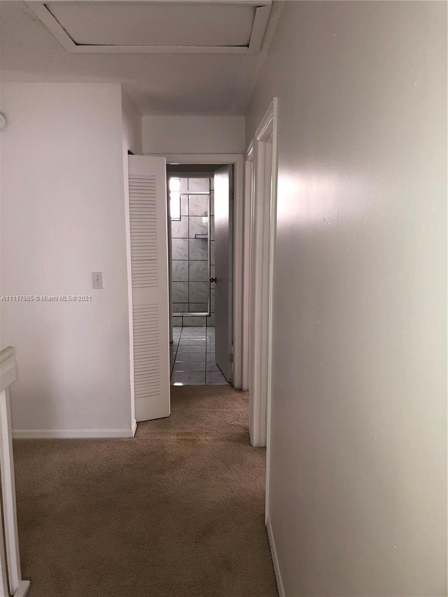 BANYAN ESTATES - Residential