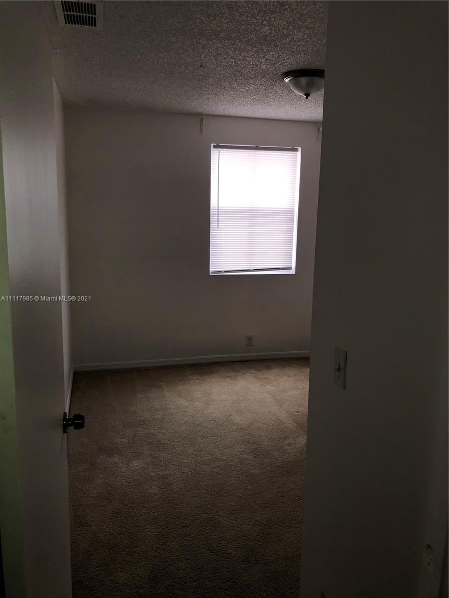 BANYAN ESTATES - Residential