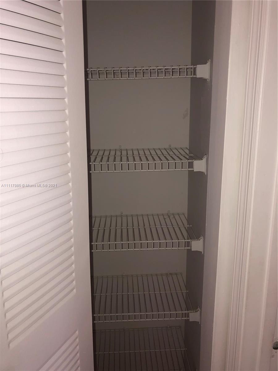 BANYAN ESTATES - Residential