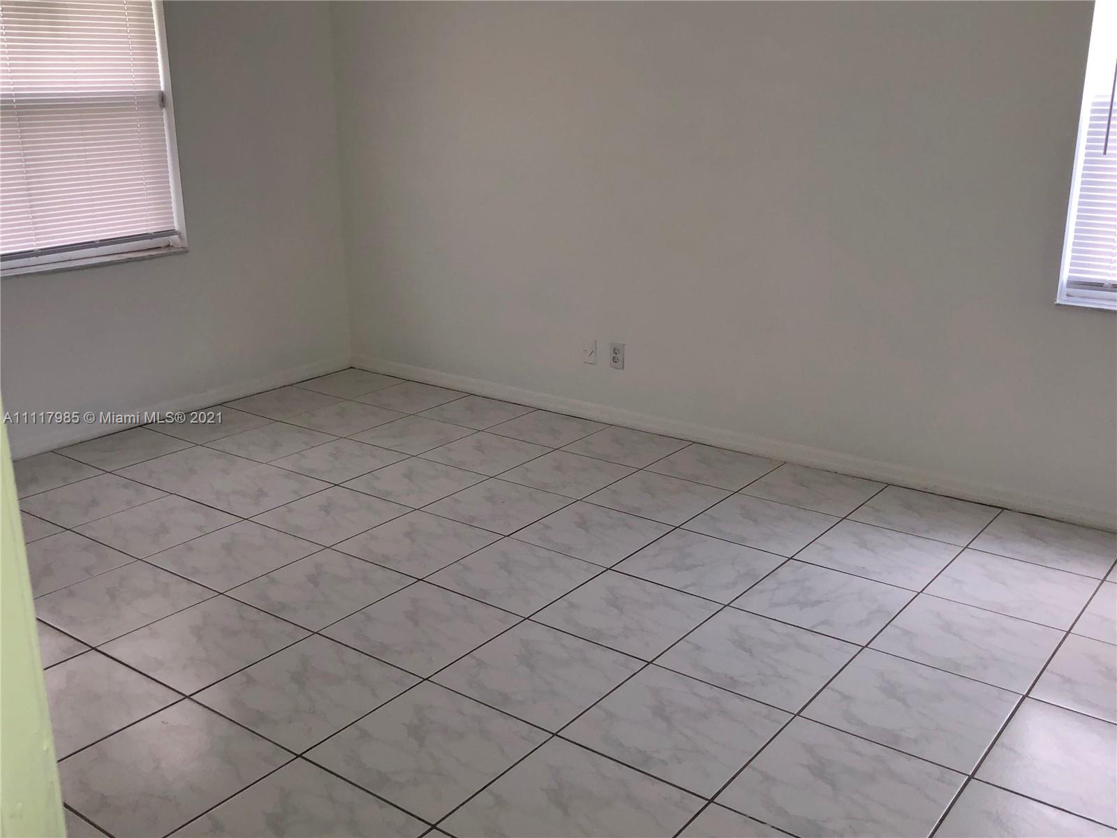 BANYAN ESTATES - Residential