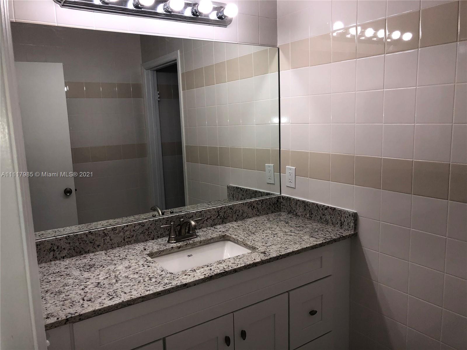 BANYAN ESTATES - Residential