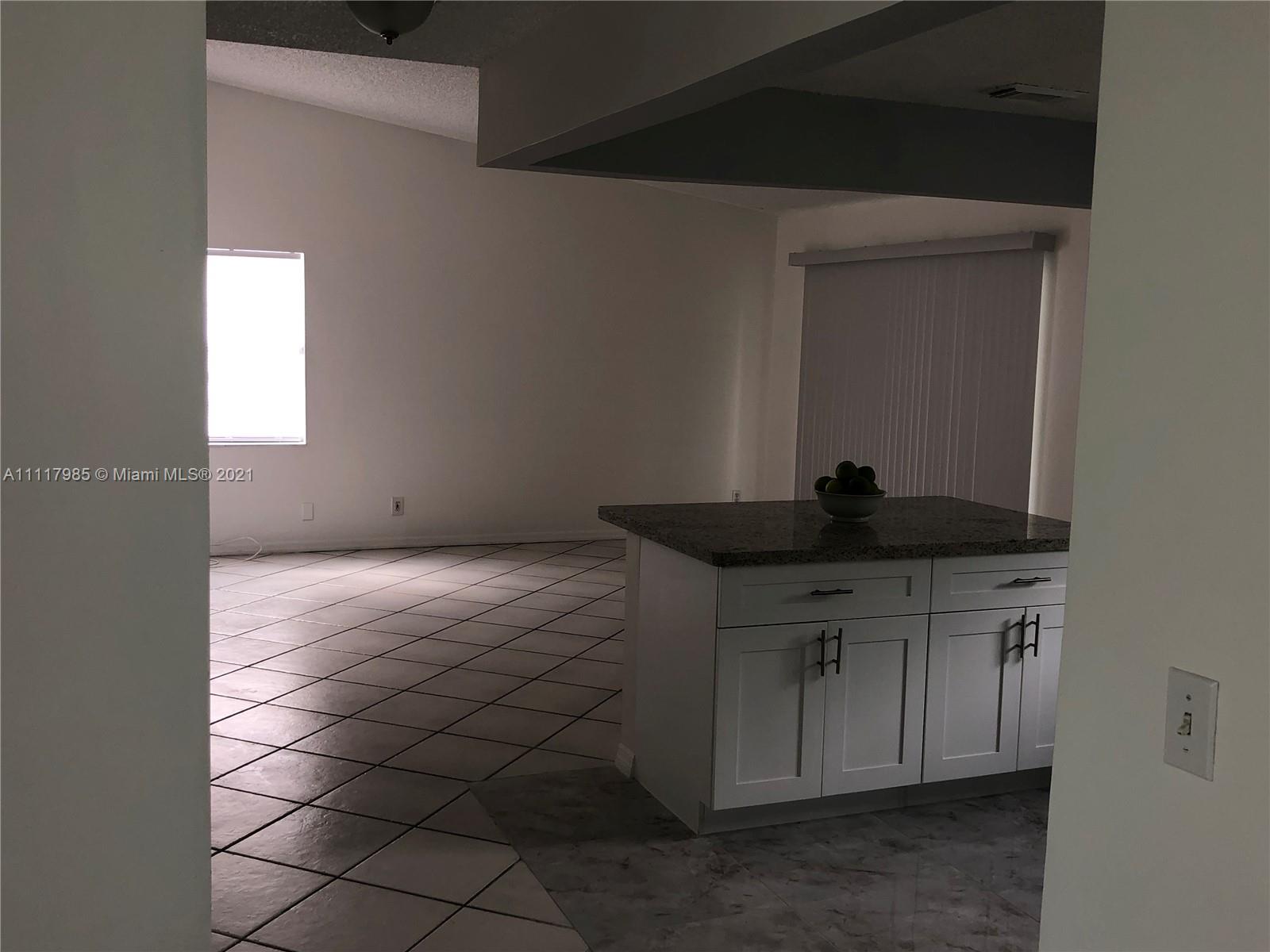 BANYAN ESTATES - Residential