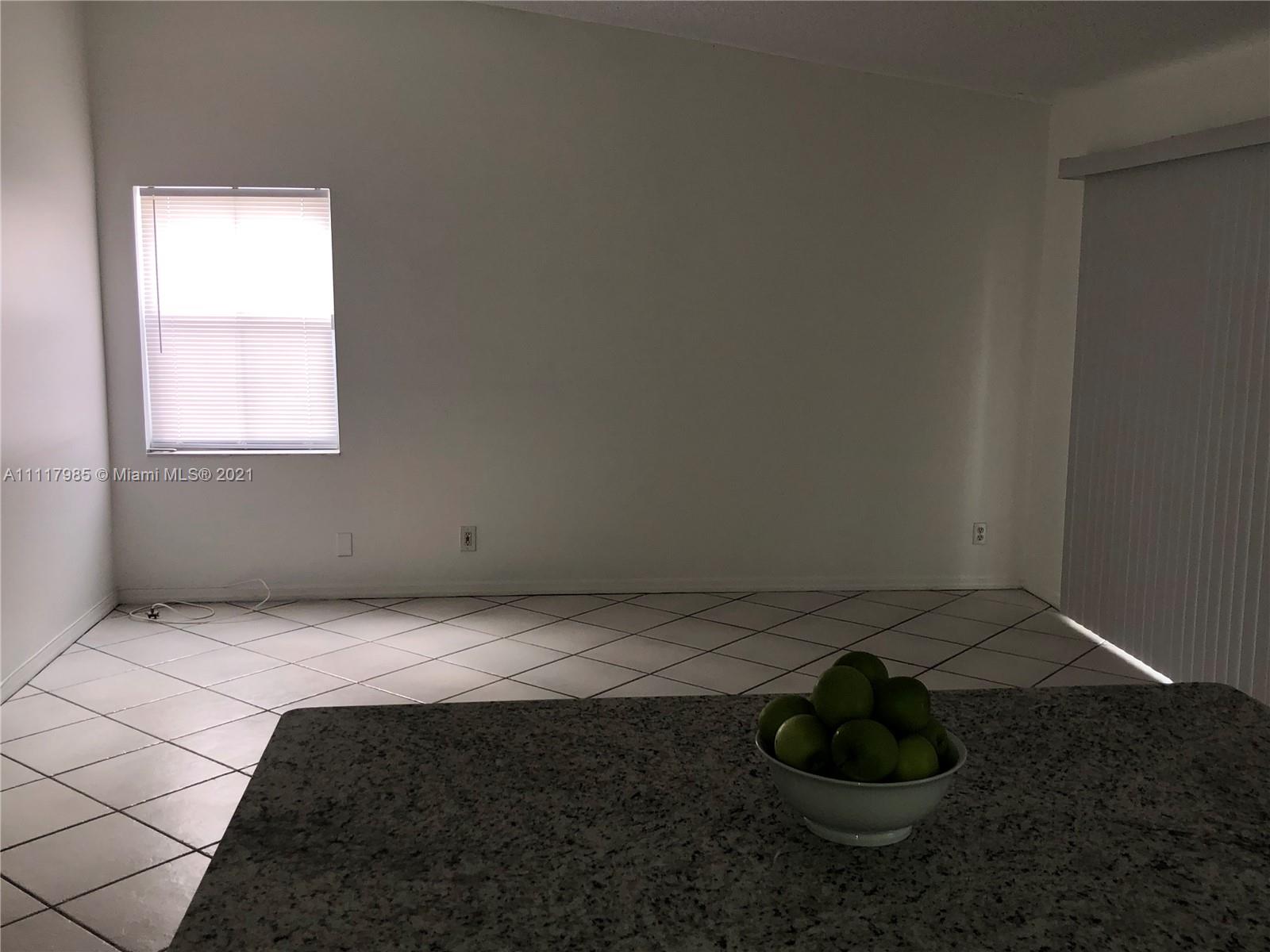 BANYAN ESTATES - Residential