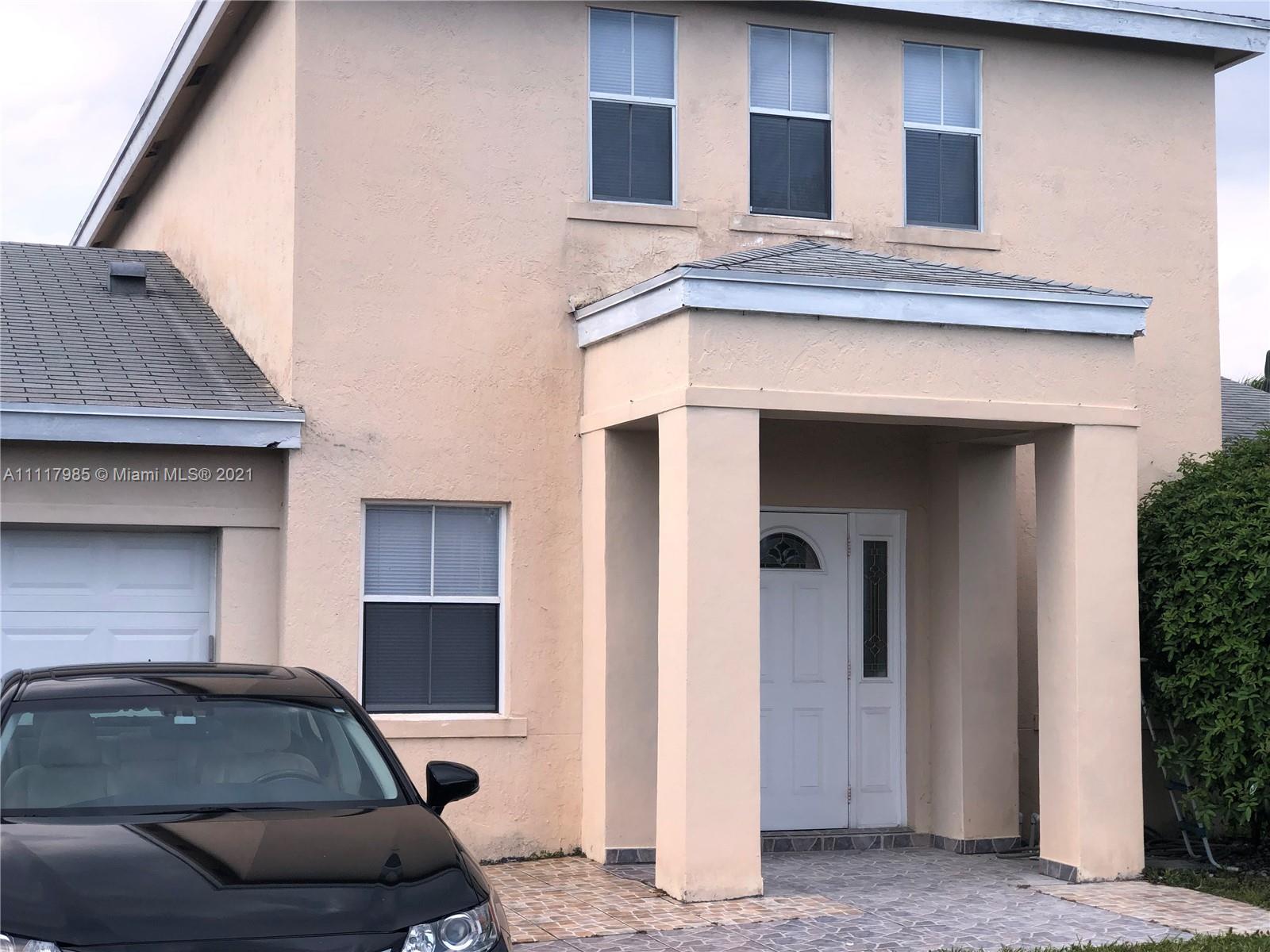 BANYAN ESTATES - Residential