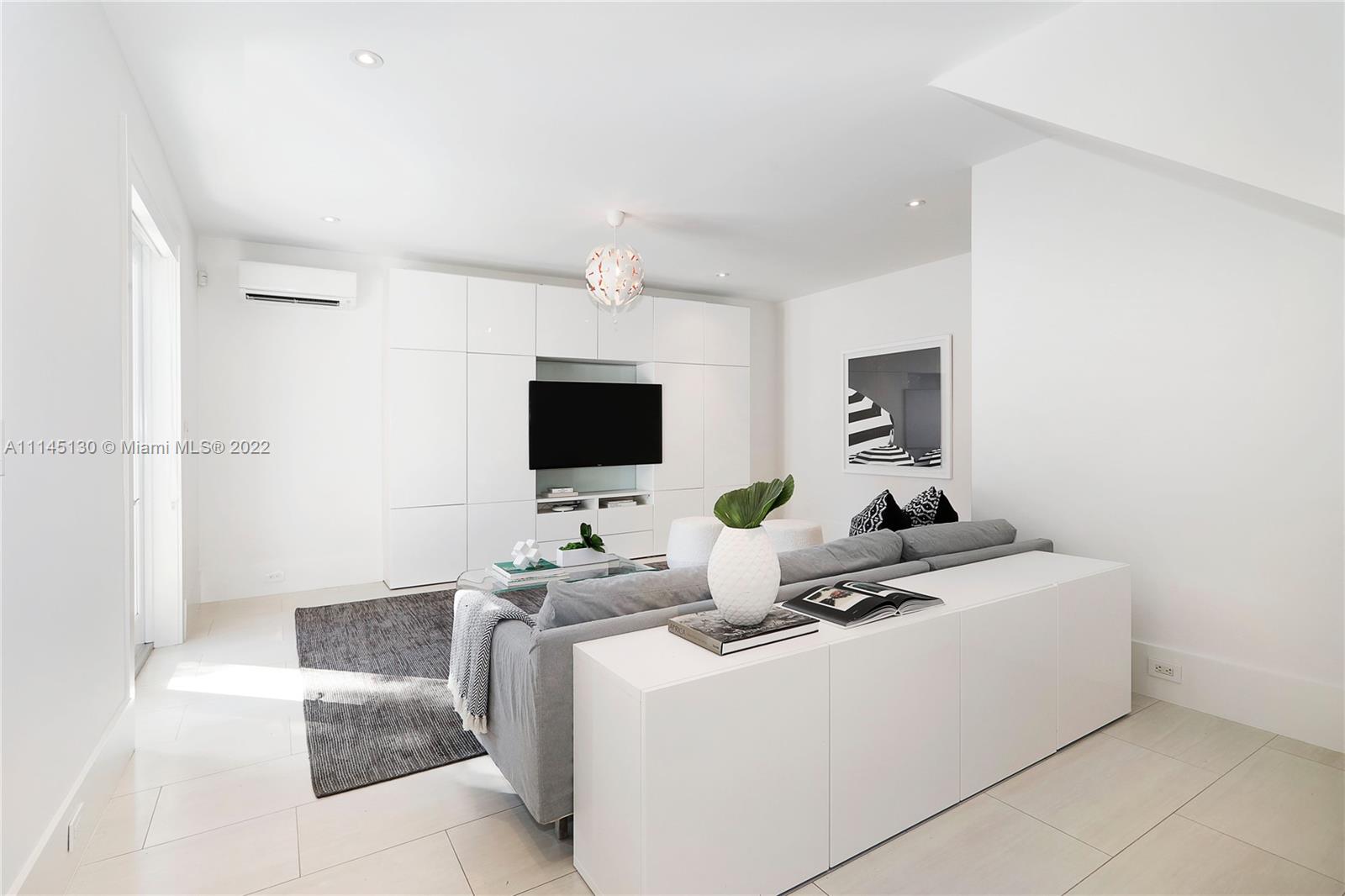 ROCK REEF 1ST ADDN - Residential